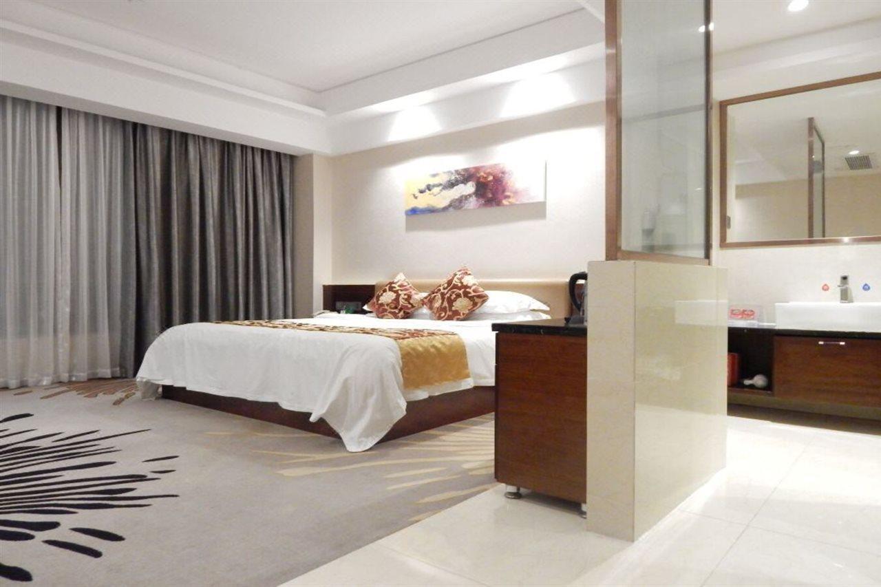 The Century Hotel Zhongshan  Dış mekan fotoğraf